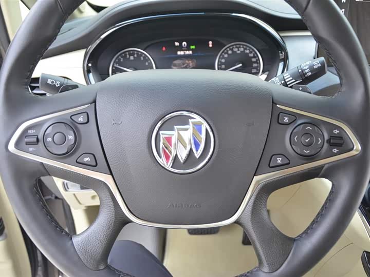 Фото 6 - Buick GL8 ES