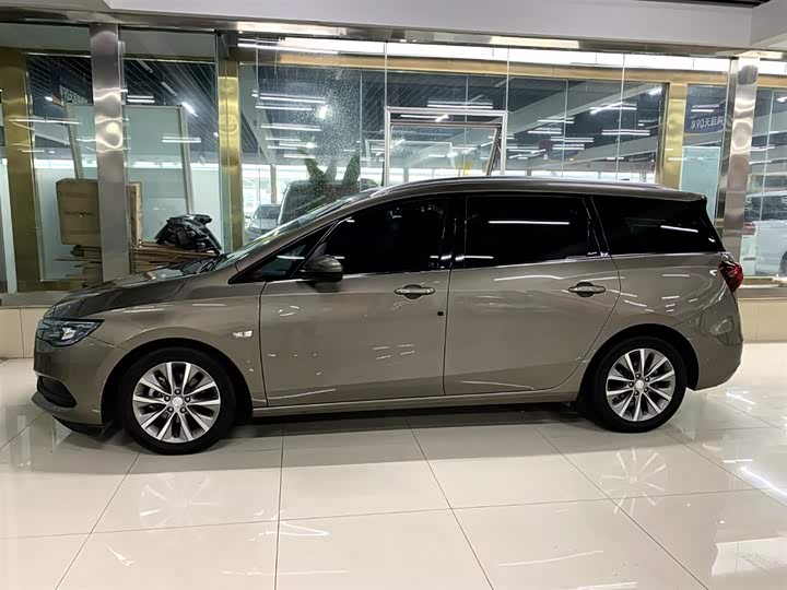 Фото 10 - Buick GL6