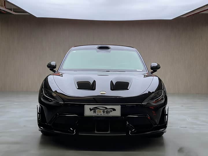 Фото 2 - Xiaomi SU7 Ultra