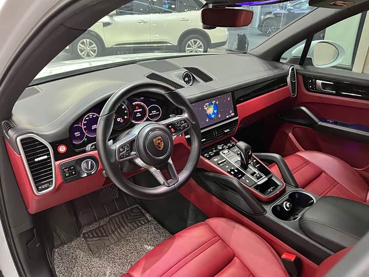 Фото 12 - Porsche Cayenne