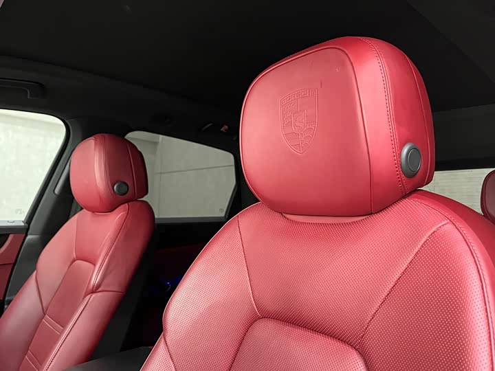 Фото 30 - Porsche Cayenne