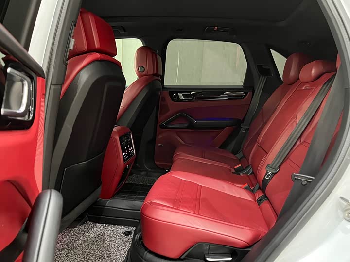 Фото 34 - Porsche Cayenne