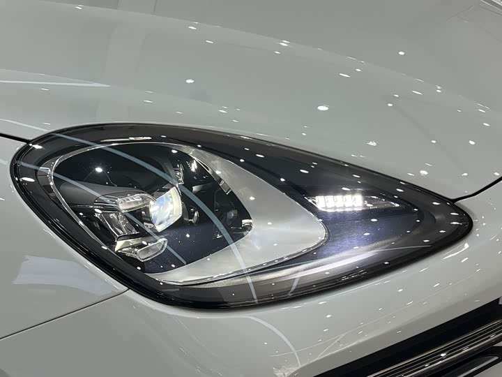 Фото 38 - Porsche Cayenne