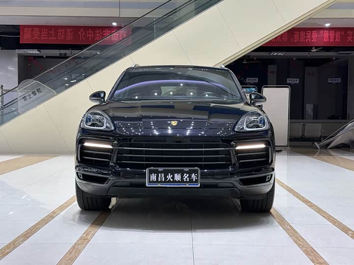 Фото 2 - Porsche Cayenne
