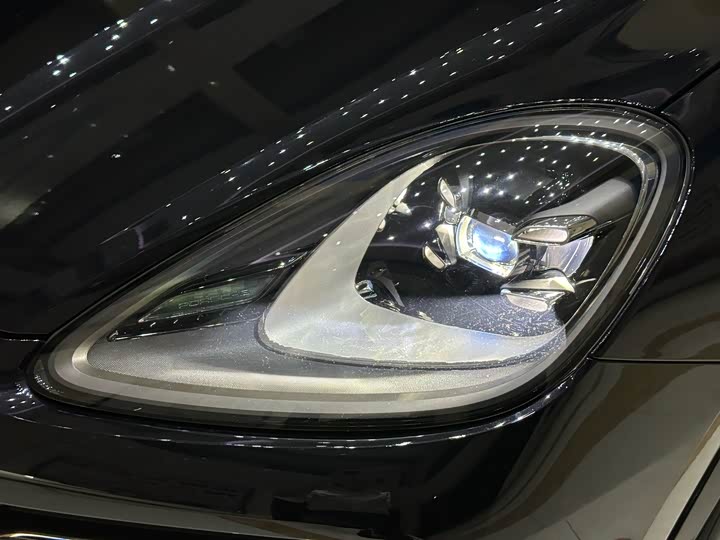 Фото 9 - Porsche Cayenne