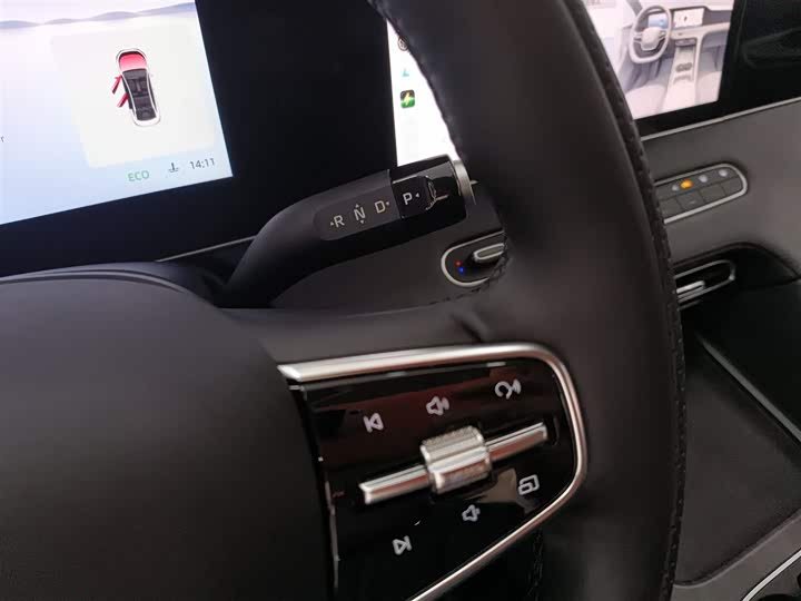 Фото 14 - Roewe D7