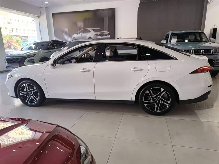 Фото 5 - Roewe D7