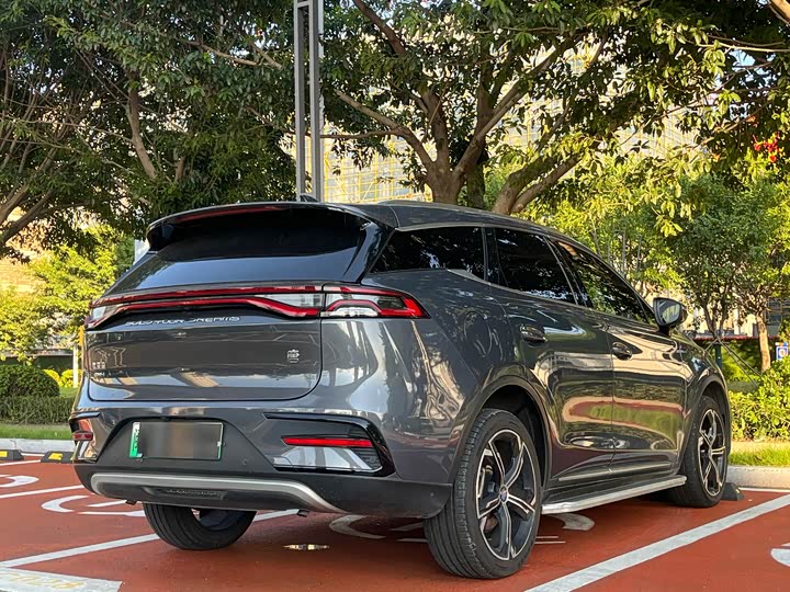 Фото 9 - BYD Tang Hybrid/EV