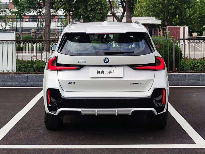 Фото 6 - BMW X1