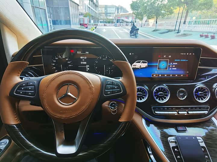 Фото 8 - Mercedes-Benz Vito