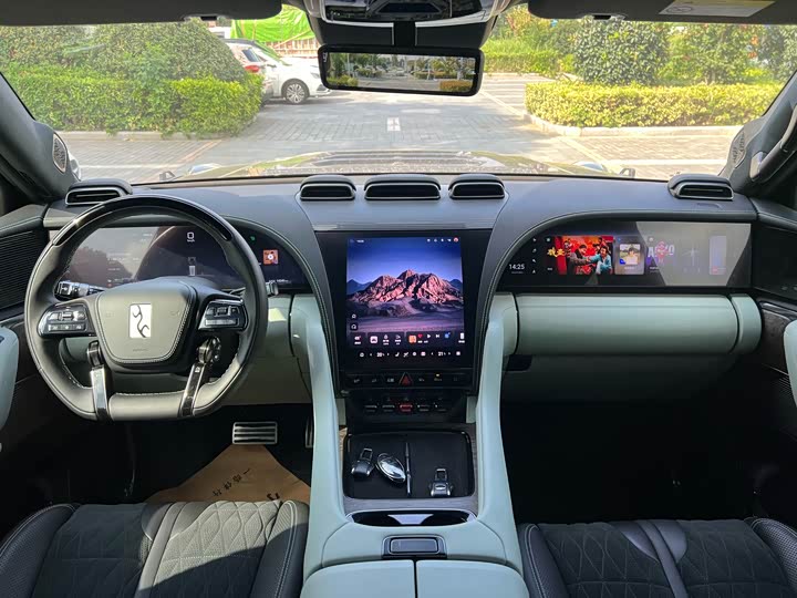 Фото 10 - BYD Yangwang U8