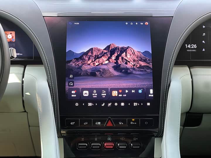 Фото 12 - BYD Yangwang U8