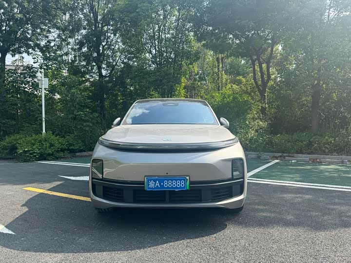 Фото 2 - LiXiang L8