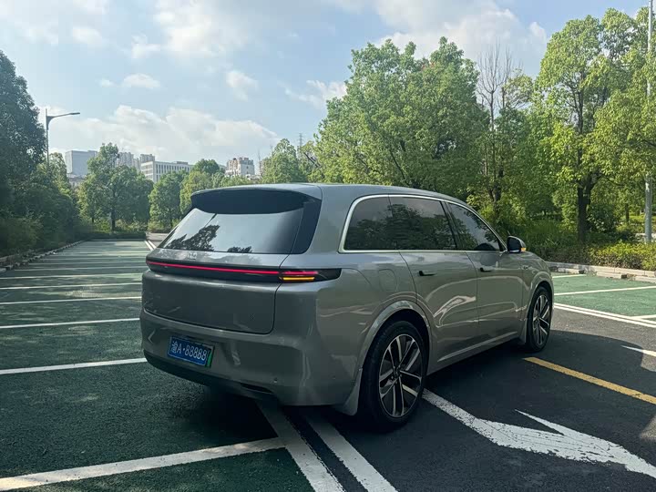 Фото 4 - LiXiang L8