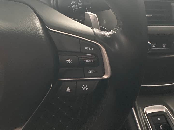 Фото 16 - Honda Accord