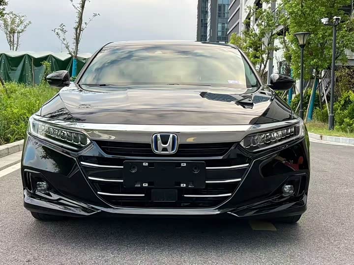 Фото 2 - Honda Accord