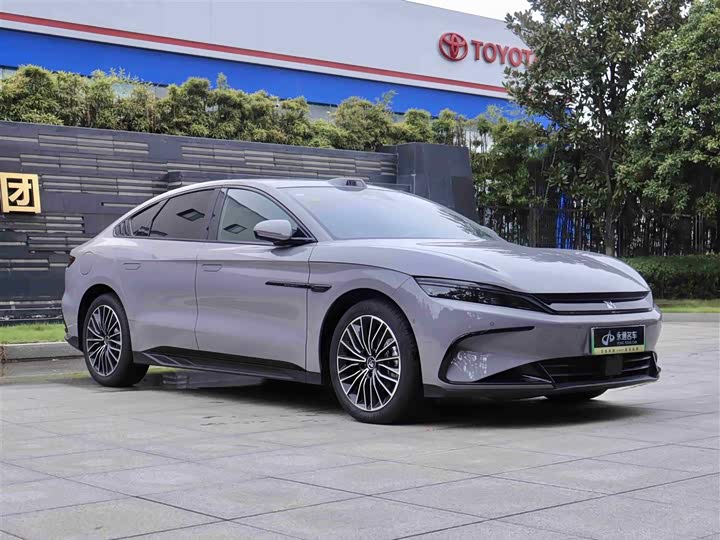 Фото 2 - BYD Han