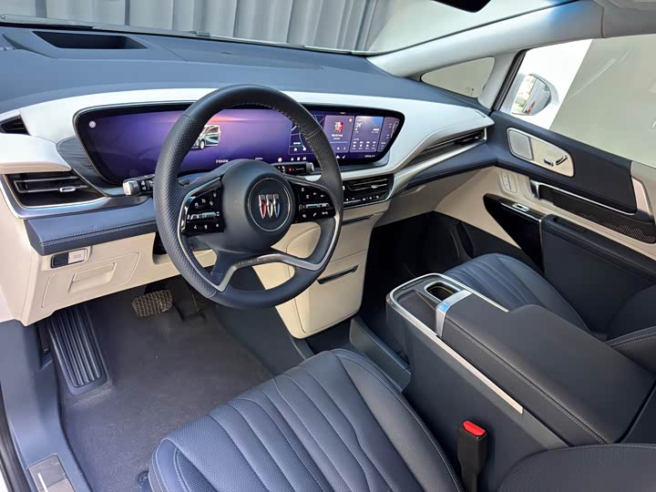 Фото 11 - Buick GL8 Century