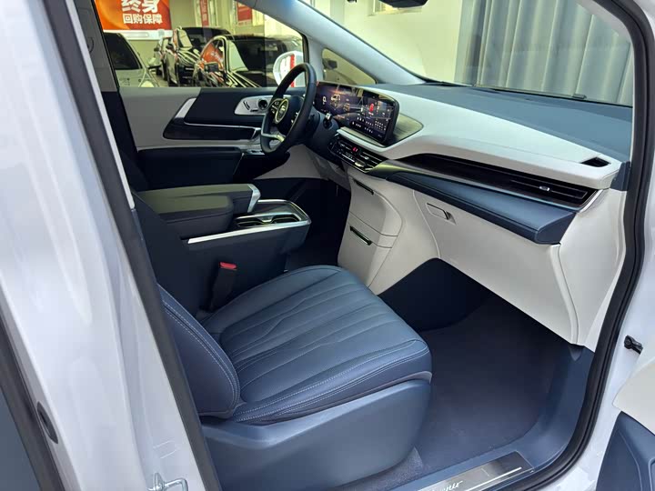 Фото 18 - Buick GL8 Century