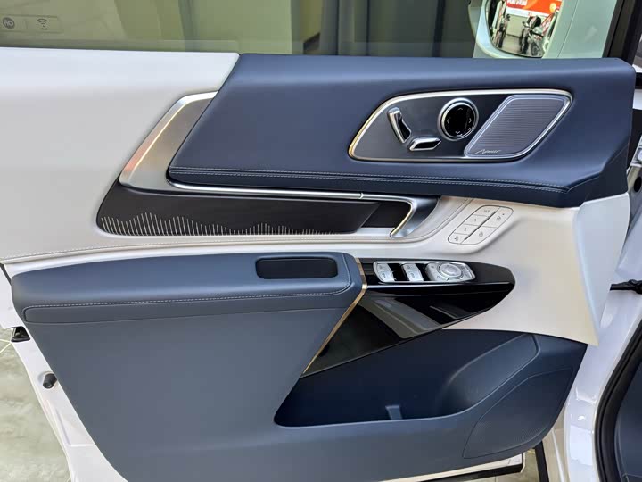 Фото 24 - Buick GL8 Century