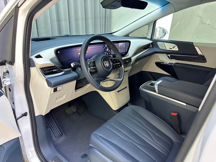 Фото 8 - Buick GL8 Century