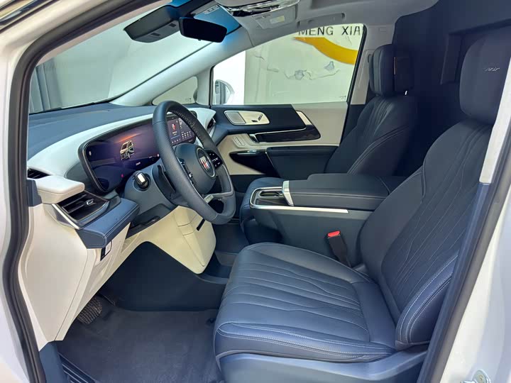 Фото 9 - Buick GL8 Century