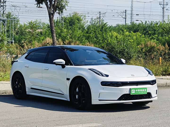 Фото 3 - Zeekr 001