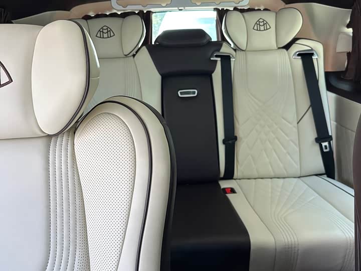 Фото 9 - Mercedes-Benz Vito