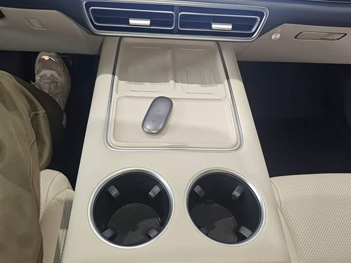 Фото 14 - LiXiang L7