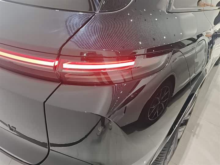 Фото 8 - LiXiang L7