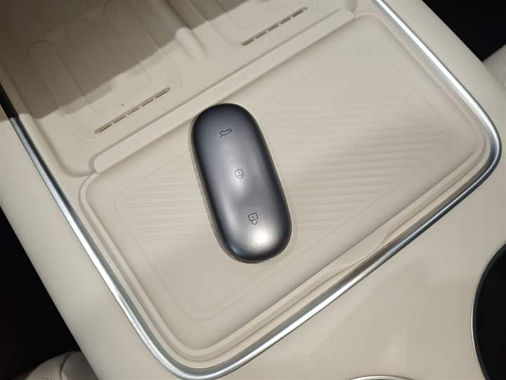 Фото 9 - LiXiang L7