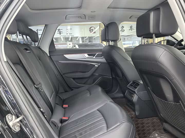 Фото 13 - Audi A6