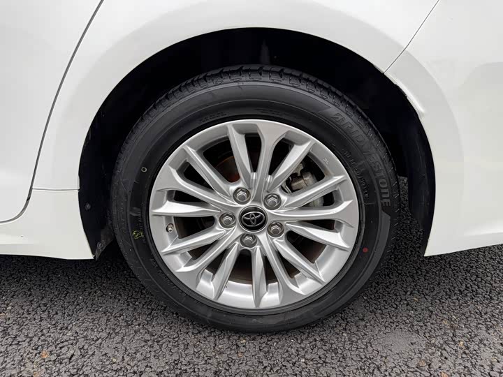 Фото 25 - Toyota Allion