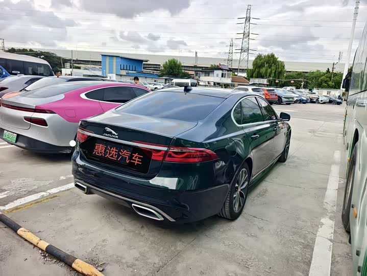 Фото 9 - Jaguar XF L