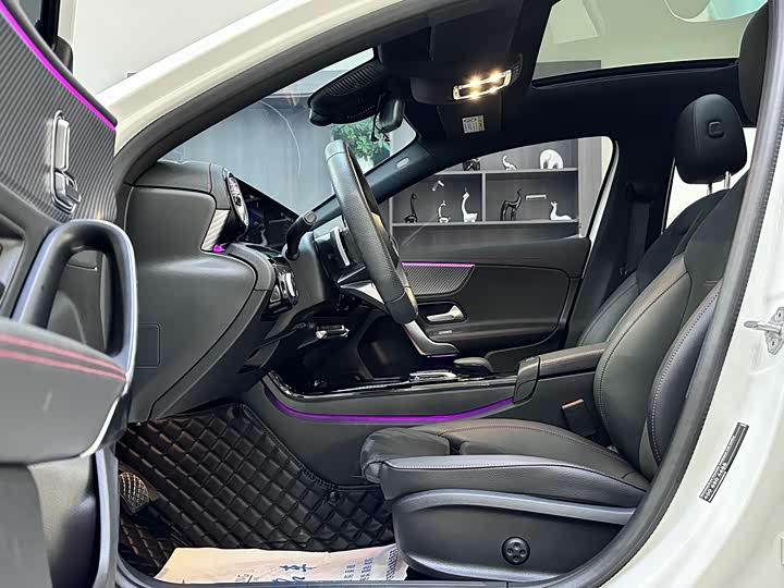 Фото 7 - Mercedes-Benz A-Class