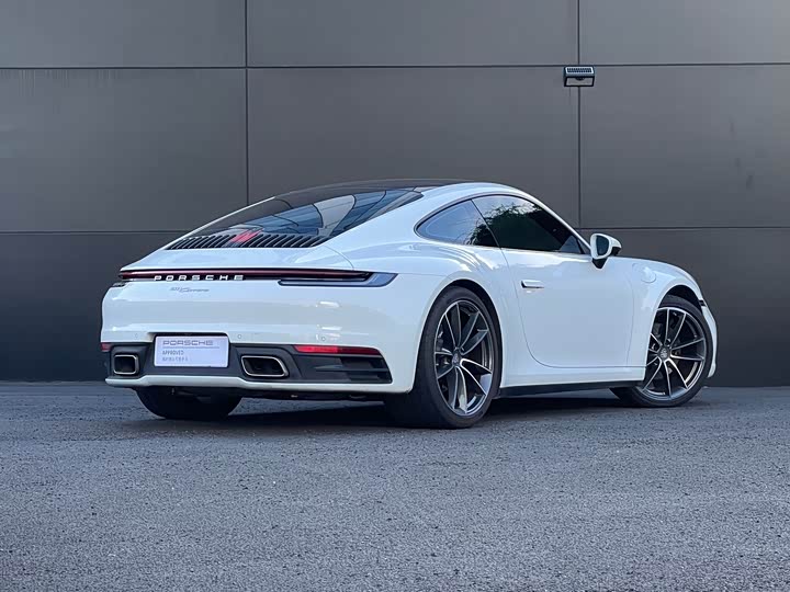 Фото 2 - Porsche 911