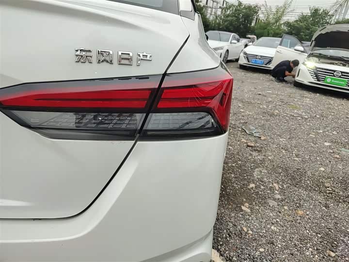 Фото 8 - Nissan Teana