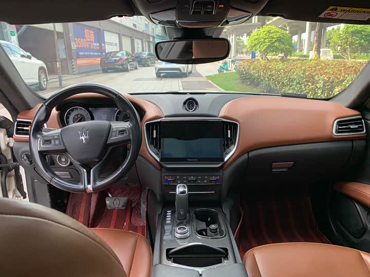 Фото 12 - Maserati Ghibli