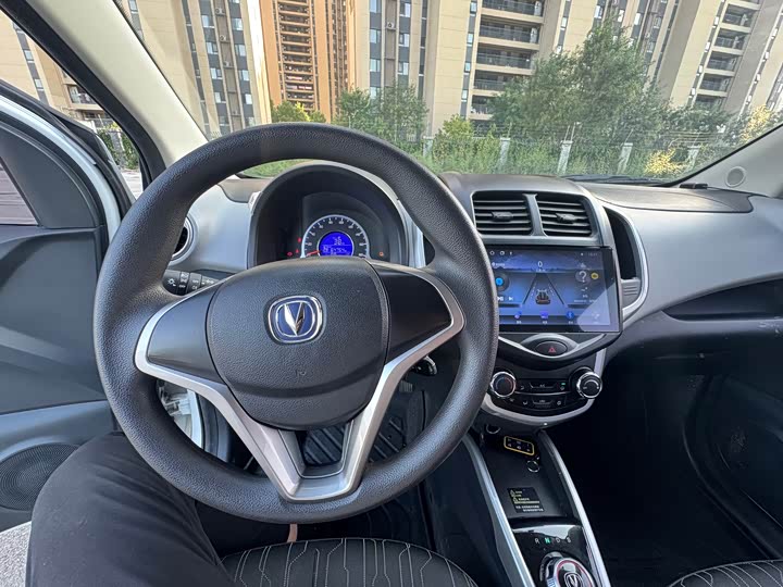 Фото 6 - Changan BenBen E-Star