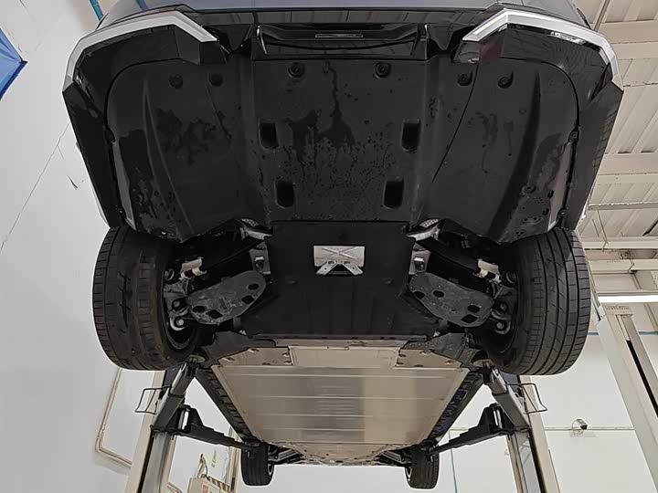 Фото 16 - BMW i5