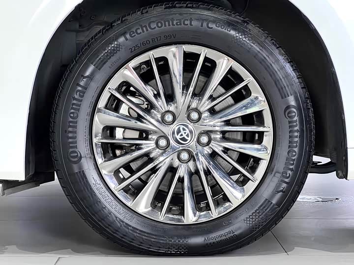 Фото 11 - Toyota Alphard