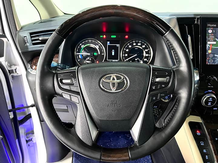 Фото 24 - Toyota Alphard