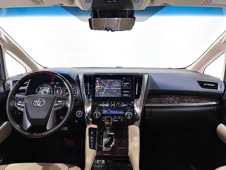 Фото 33 - Toyota Alphard