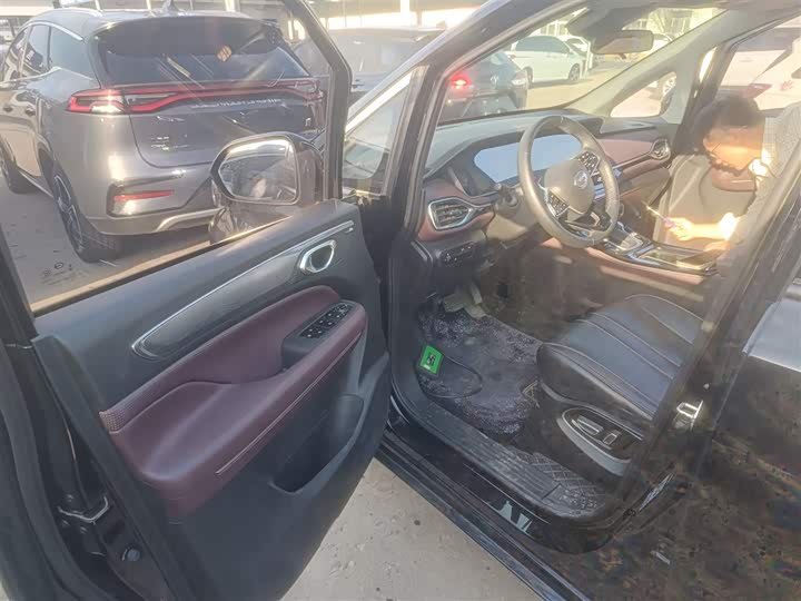 Фото 16 - GAC Trumpchi M6