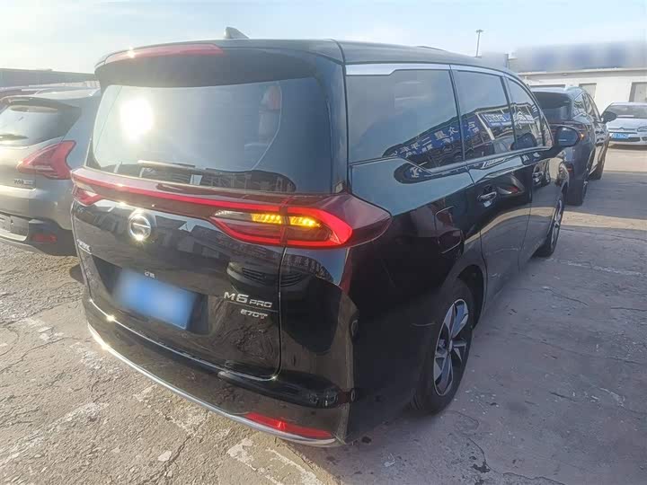 Фото 7 - GAC Trumpchi M6