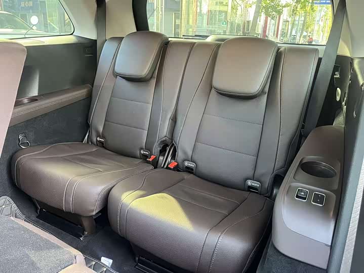 Фото 16 - Mercedes-Benz GLS-Class