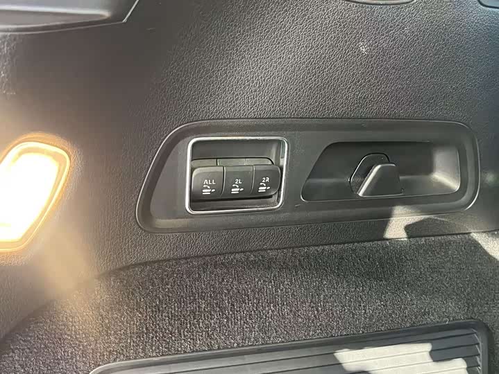 Фото 28 - Mercedes-Benz GLS-Class