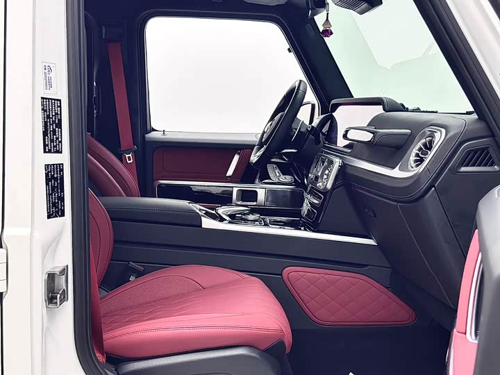 Фото 17 - Mercedes-Benz G-Class AMG