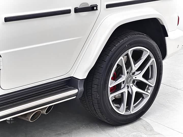 Фото 8 - Mercedes-Benz G-Class AMG