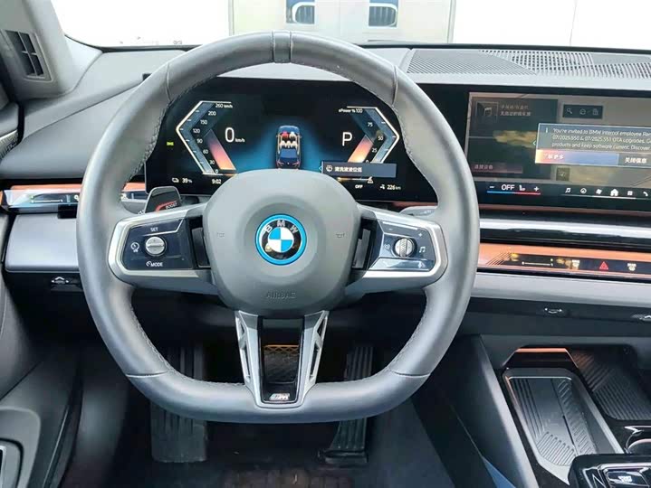 Фото 8 - BMW i5